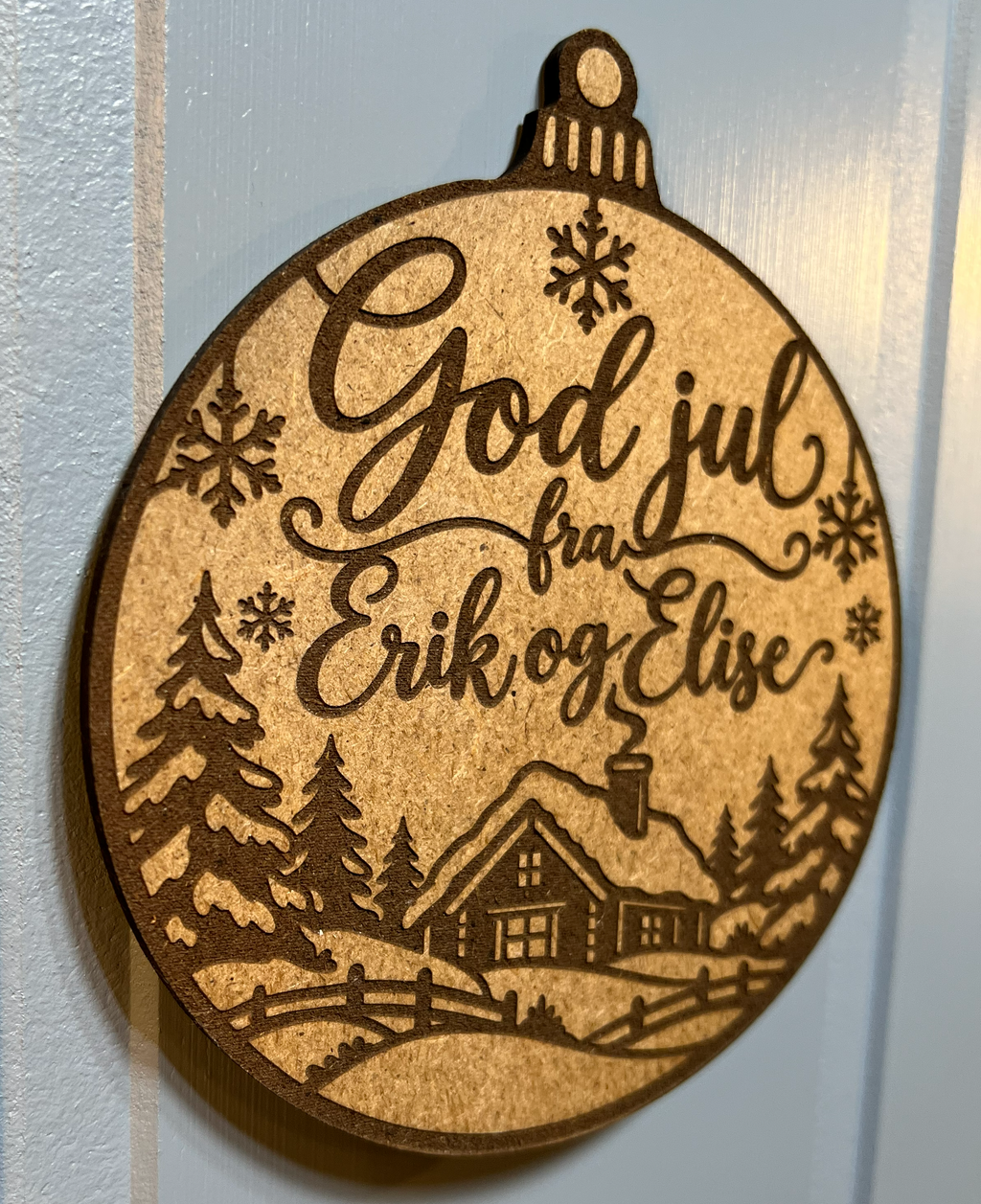Ornament til juletreet - "God jul fra..."