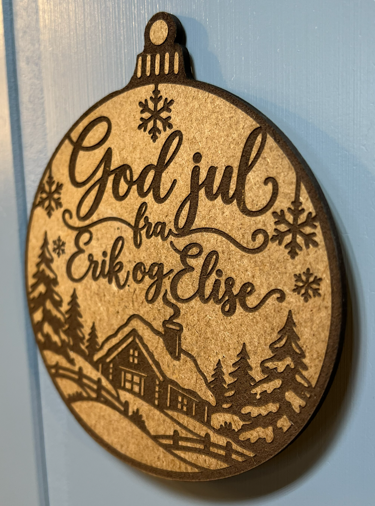 Ornament til juletreet - "God jul fra..."