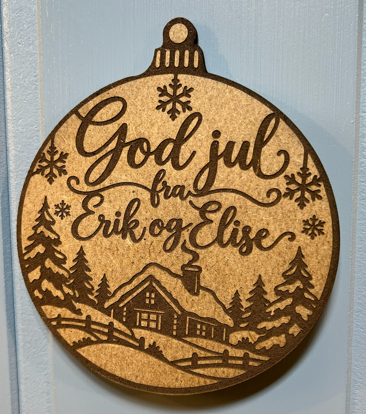 Ornament til juletreet - "God jul fra..."