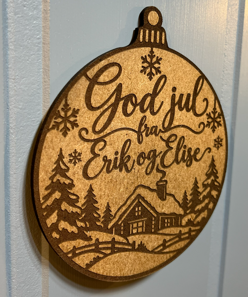 Ornament til juletreet - "God jul fra..."